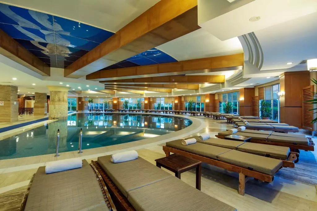 Crystal Admiral Resort Suites & SPA